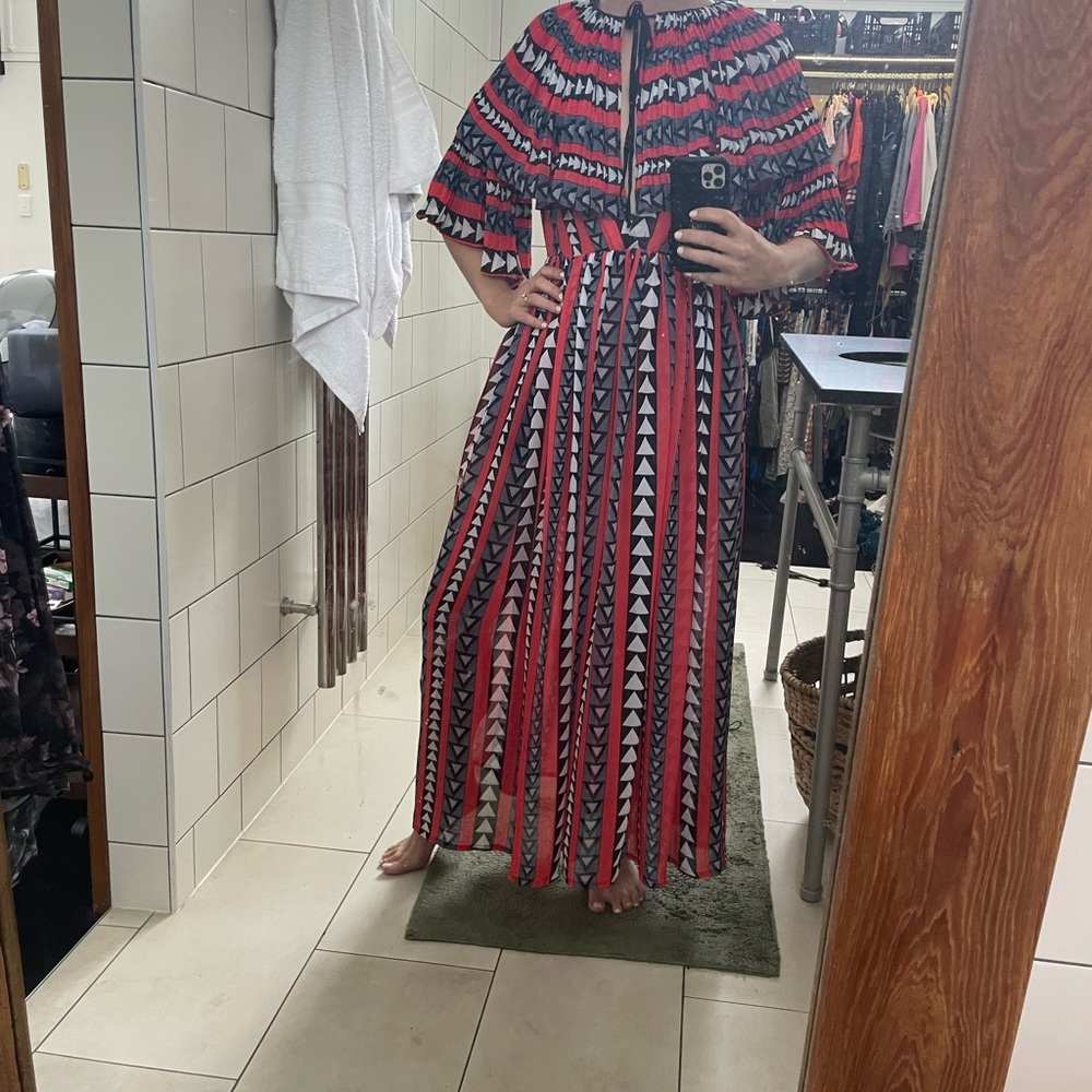 Romance was born pleated maxi dress - Picture 4 of 7